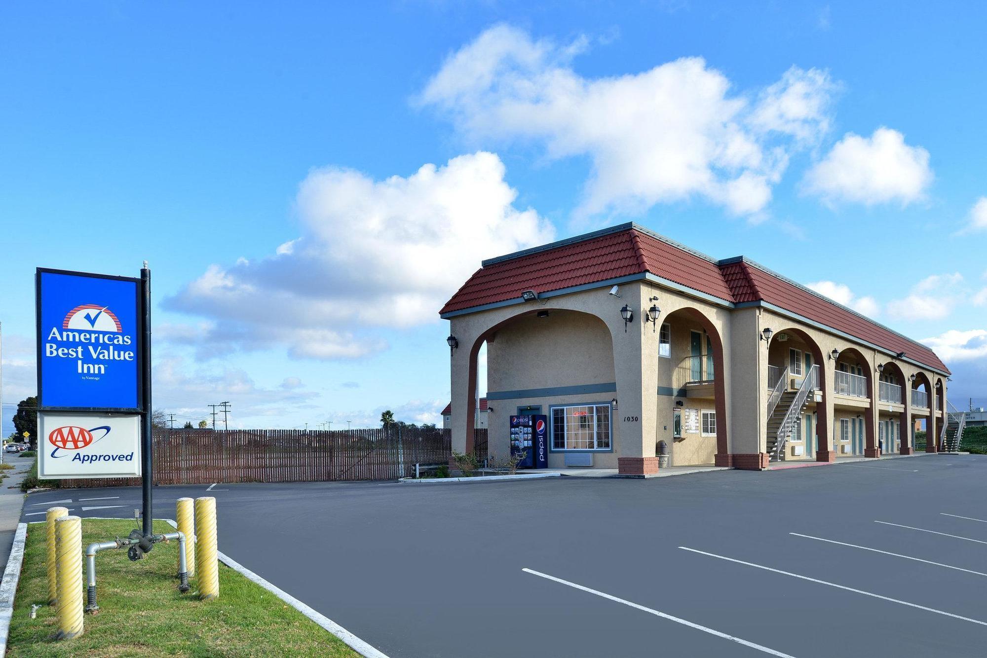 Salinas Inn Exterior foto